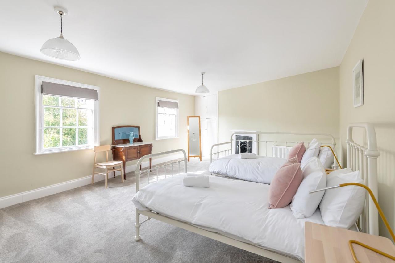 Spacious Maisonette With Parking - 10 Mins Walk From Bath Abbey - 2 Bed & 2 Bath Exterior photo
